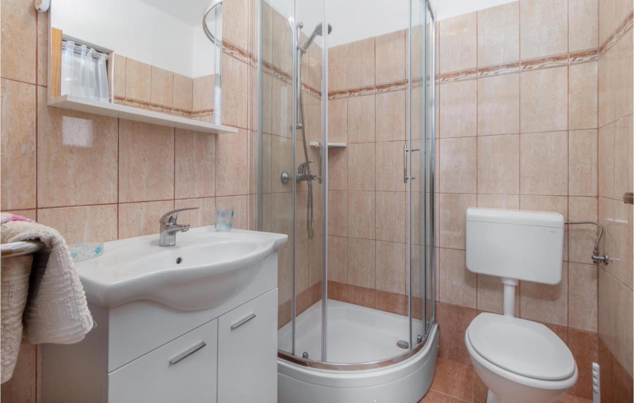 Pet Friendly Apartment In Pinezici With Wifi Pinezići Exterior foto