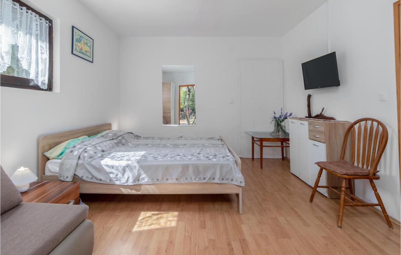 Pet Friendly Apartment In Pinezici With Wifi Pinezići Exterior foto