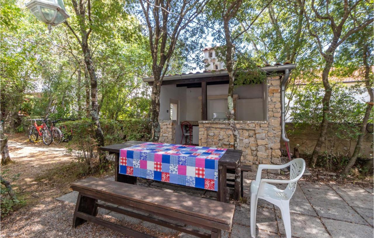 Pet Friendly Apartment In Pinezici With Wifi Pinezići Exterior foto